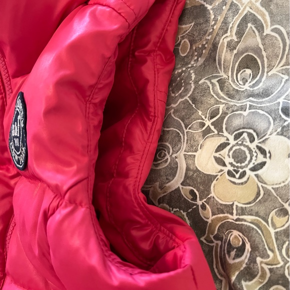 Adorable! Girls Abercrombie xl down puffer vest. Pink - Picture 11 of 12
